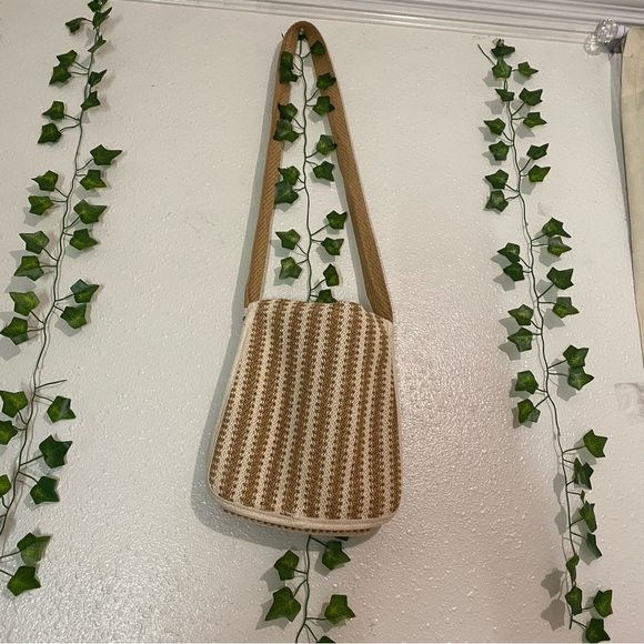 M.M.M Artesanias Bags being tan white made in Mexico - Picture 7 of 11